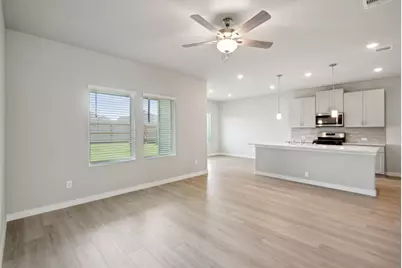 4842 Magnolia Springs Drive, Pearland, TX 77584 - Photo 5