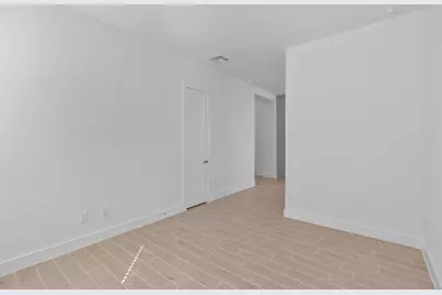 15035 Mission Avenue, Mont Belvieu, TX 77523 - Photo 21