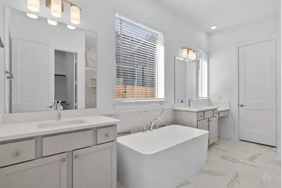 15035 Mission Avenue, Mont Belvieu, TX 77523 - Photo 7