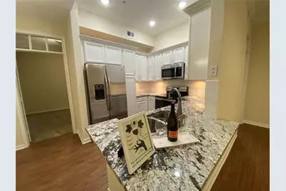 1901 Post Oak Park Drive #13304, Houston, TX 77027 - Photo 5