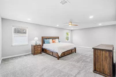 5718 Green Springs Drive, Houston, TX 77066 - Photo 29