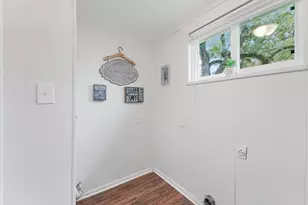 309 E Kay St, Dayton, TX 77535 - Photo 17