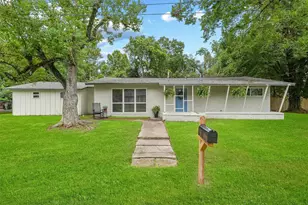 309 E Kay St, Dayton, TX 77535 - Photo 1