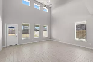 2028 Sugarberry Gully Ln, Conroe, TX 77301 - Photo 9