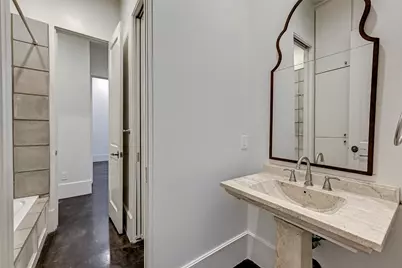 3128 Alabama Court, Houston, TX 77027 - Photo 5