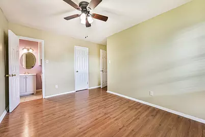 807 Temple Drive, Hitchcock, TX 77563 - Photo 21
