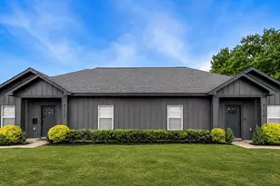 8103 Glass St, Houston, TX 77016 - Photo 1