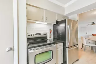 9003 Gaylord St, Houston, TX 77024 - Photo 11