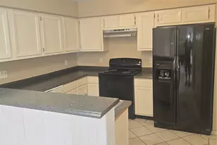 6319 Cattails Ln, Houston, TX 77035 - Photo 5