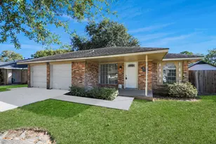 11915 Binghampton Dr, Houston, TX 77089 - Photo 3