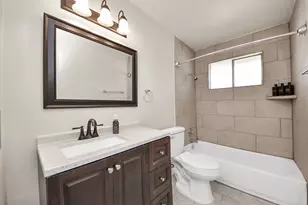 11915 Binghampton Dr, Houston, TX 77089 - Photo 19
