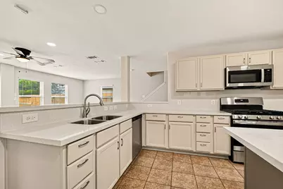 13822 Calm Wind Way Way, Houston, TX 77045 - Photo 15