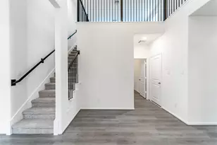 1923 Parks Edge Ln, Angleton, TX 77515 - Photo 3