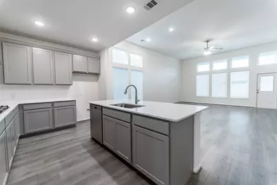 1923 Parks Edge Lane, Angleton, TX 77515 - Photo 7