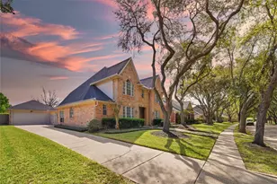 4027 Austin Meadow Dr, Sugar Land, TX 77479 - Photo 3