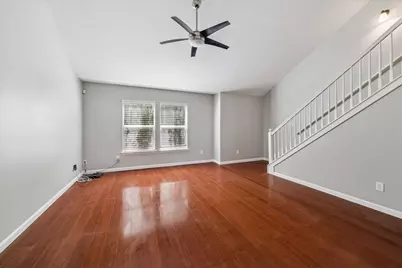 2219 Runnels Street, Houston, TX 77003 - Photo 9