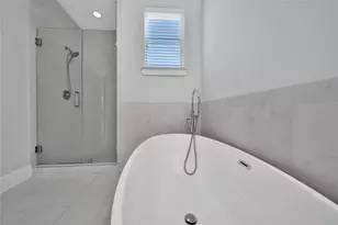 626 E 28th St, Houston, TX 77008 - Photo 23