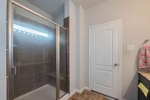 310 Gulf Winds Dr, Bacliff, TX 77518 - Photo 25