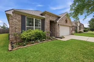24522 Emerald Pool Falls Dr, Tomball, TX 77375 - Photo 3