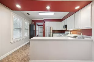 321 W 13th St, Houston, TX 77008 - Photo 3