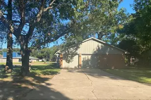 102 Mulberry St, Lake Jackson, TX 77566 - Photo 15