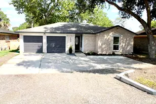 533 S Downing Rd, Angleton, TX 77515 - Photo 1