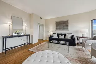 2001 Holcombe Blvd, Houston, TX 77030 - Photo 5
