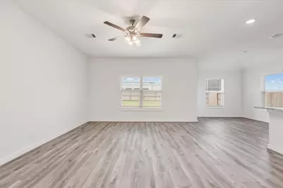 3111 West Frontier Lane, Pinehurst, TX 77362 - Photo 9