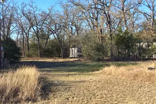 320 Alvina Ulich St, Somerville, TX 77879 - Photo 17