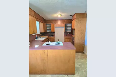 808 Willow Avenue, Cleveland, TX 77327 - Photo 9