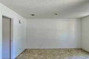 808 Willow Ave, Cleveland, TX 77327 - Photo 11