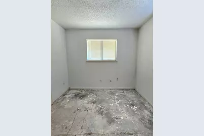 808 Willow Avenue, Cleveland, TX 77327 - Photo 13