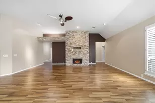 9405 Sundown Dr, Pearland, TX 77584 - Photo 17