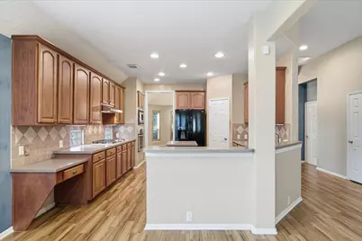 9405 Sundown Drive, Pearland, TX 77584 - Photo 3