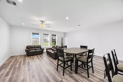 12305 Brandenburg Gate Drive, Houston, TX 77047 - Photo 7