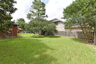 1110 Lake Estates Dr, Sugar Land, TX 77498 - Photo 39