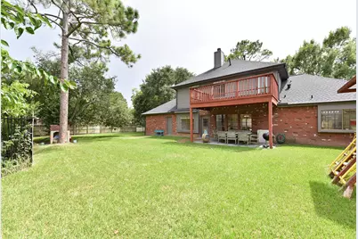 1110 Lake Estates Drive, Sugar Land, TX 77498 - Photo 35