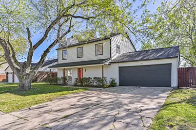 425 E Castle Harbour Drive, Friendswood, TX 77546 - Photo 1