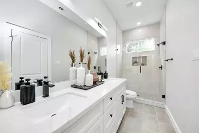 7906 Gladstone Street, Houston, TX 77051 - Photo 15