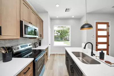 7906 Gladstone Street, Houston, TX 77051 - Photo 29