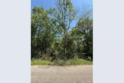112 Brazil Boulevard, Huntsville, TX 77320 - Photo 3