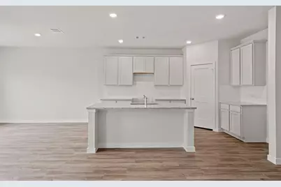 8106 Coral Drive, Texas City, TX 77591 - Photo 13