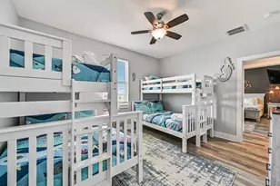 4207 Navarro Dr, Galveston, TX 77554 - Photo 17