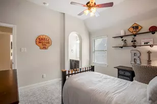 7 East Wading Pond Circle, The Woodlands, TX 77375 - Photo 39