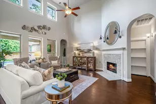 7 East Wading Pond Circle, The Woodlands, TX 77375 - Photo 13
