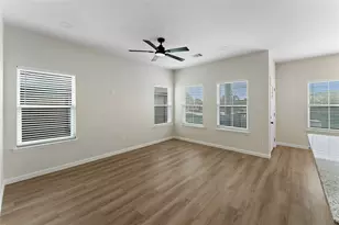 5323 Groveton St, Houston, TX 77033 - Photo 19