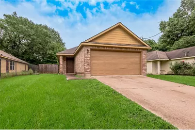 636 Avenue H, Huntsville, TX 77320 - Photo 1