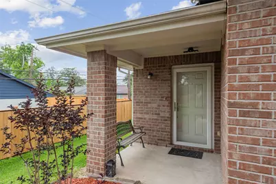 13022 Cherton Court, Houston, TX 77045 - Photo 3
