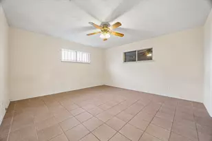 7119 Long Point Rd, Houston, TX 77055 - Photo 15