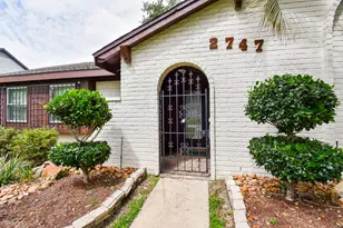 2747 Durban Dr, Houston, TX 77043 - Photo 3